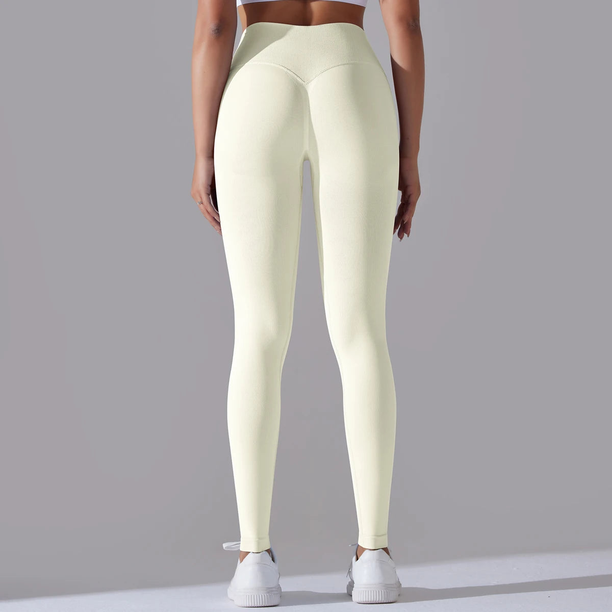 Schwarzman - Women V-Shaped Waist Activewear Pants - Elevate your workout with our Women V-Shaped Waist Activewear Pants. Featuring a high waist for added support and a sporty style, these ankle-length leggings are perfect for all seasons. Made with seaml