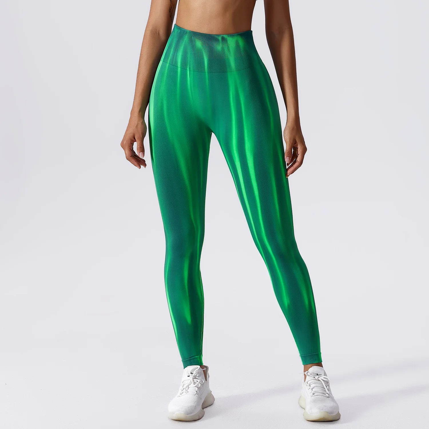 Schwarzman - Women Flamber Activewear Pants - The Women Flamber Activewear Pants provide a comfortable and secure fit with an elastic waistband. Made from a blend of nylon and spandex, these full length pants are perfect for any physical activity, such as